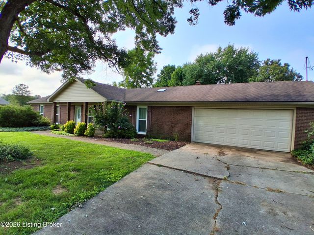 2510 Cambridge Dr, Shepherdsville, KY 40165
