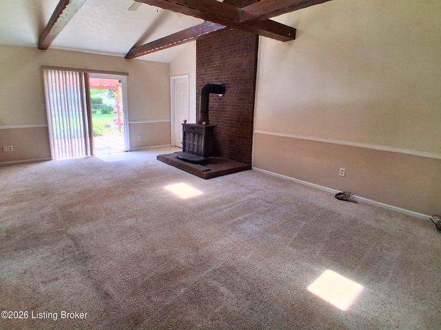 2510 Cambridge Dr, Shepherdsville, KY 40165