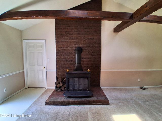 2510 Cambridge Dr, Shepherdsville, KY 40165