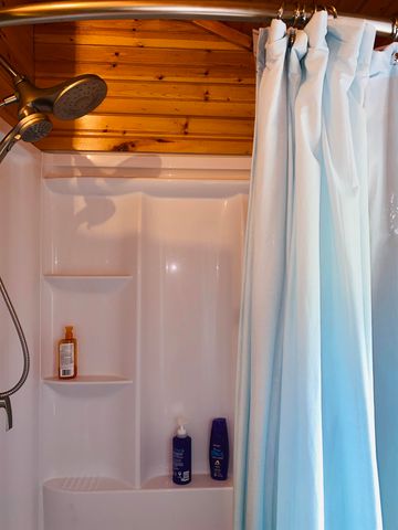 107 Hunter Road North, Alburgh, VT 05440