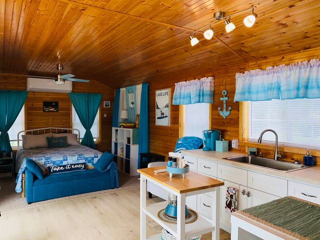 107 Hunter Road North, Alburgh, VT 05440