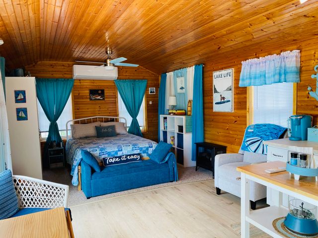 107 Hunter Road North, Alburgh, VT 05440