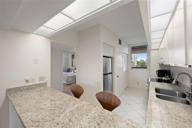 1095 GULF OF MEXICO DRIVE 303, Longboat Key, FL 34228