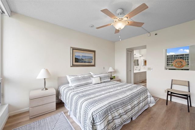 1095 GULF OF MEXICO DRIVE 303, Longboat Key, FL 34228