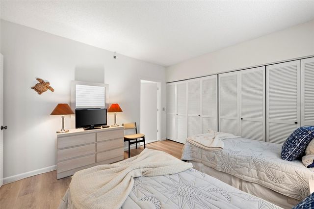 1095 GULF OF MEXICO DRIVE 303, Longboat Key, FL 34228