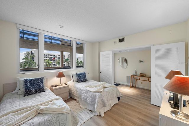 1095 GULF OF MEXICO DRIVE 303, Longboat Key, FL 34228