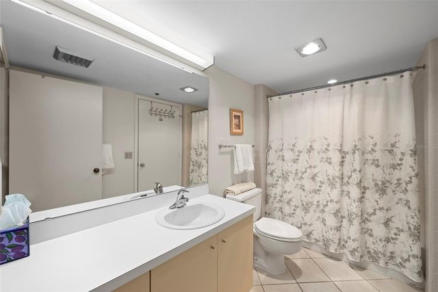 1095 GULF OF MEXICO DRIVE 303, Longboat Key, FL 34228