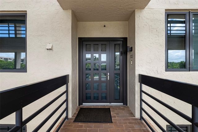 1095 GULF OF MEXICO DRIVE 303, Longboat Key, FL 34228