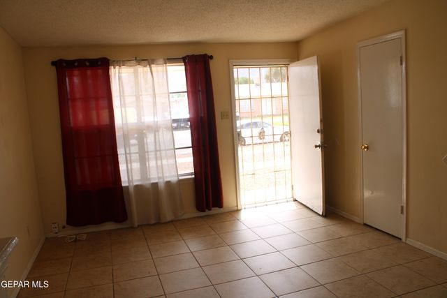 10452 PERSEPHONE Drive, El Paso, TX 79924