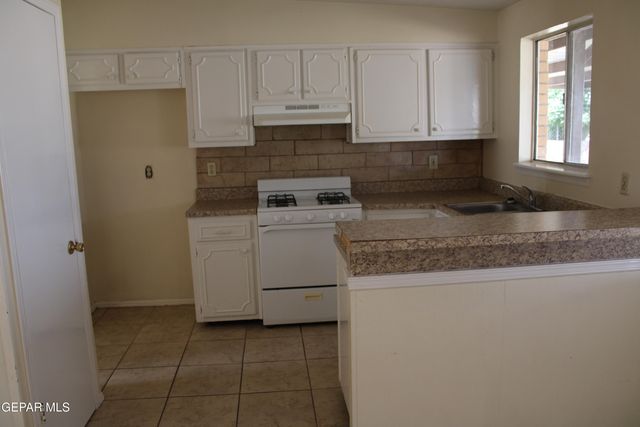 10452 PERSEPHONE Drive, El Paso, TX 79924