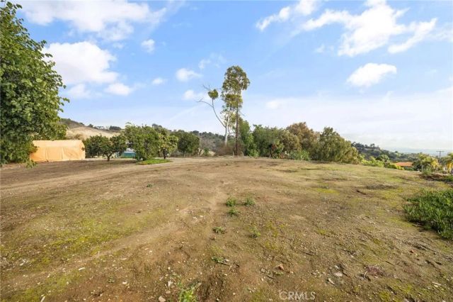 2264 Papaya, La Habra Heights, CA 90631