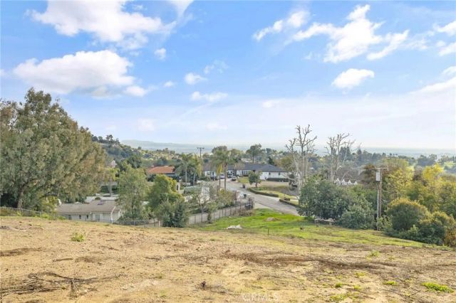 2264 Papaya, La Habra Heights, CA 90631