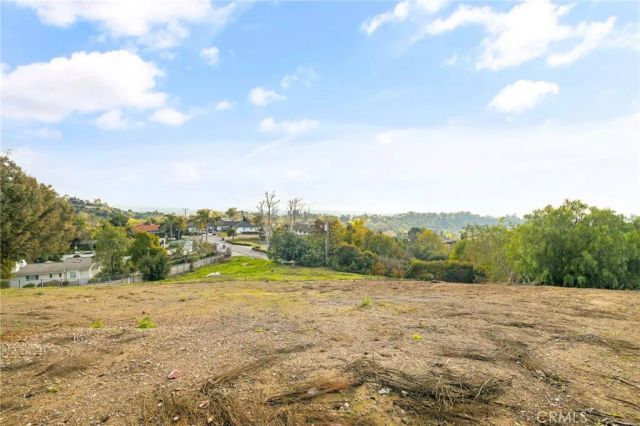 2264 Papaya, La Habra Heights, CA 90631