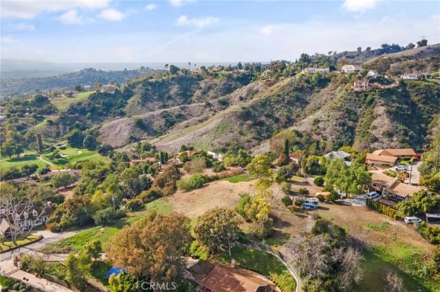 2264 Papaya, La Habra Heights, CA 90631