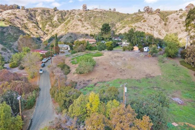 2264 Papaya, La Habra Heights, CA 90631