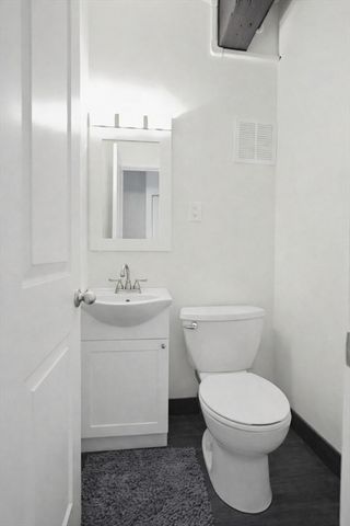 12 Stoneholm St 608, Boston, MA 02115