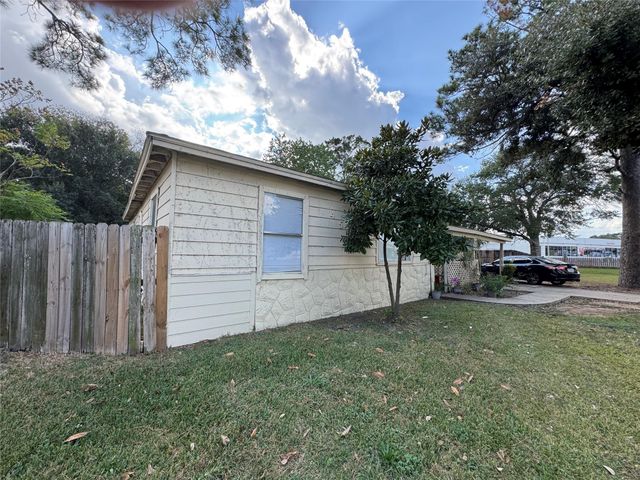 4511 S Main Street, Stafford, TX 77477