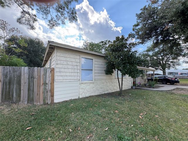 4511 S Main Street, Stafford, TX 77477