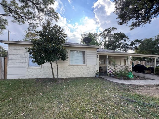 4511 S Main Street, Stafford, TX 77477