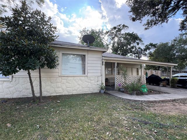 4511 S Main Street, Stafford, TX 77477