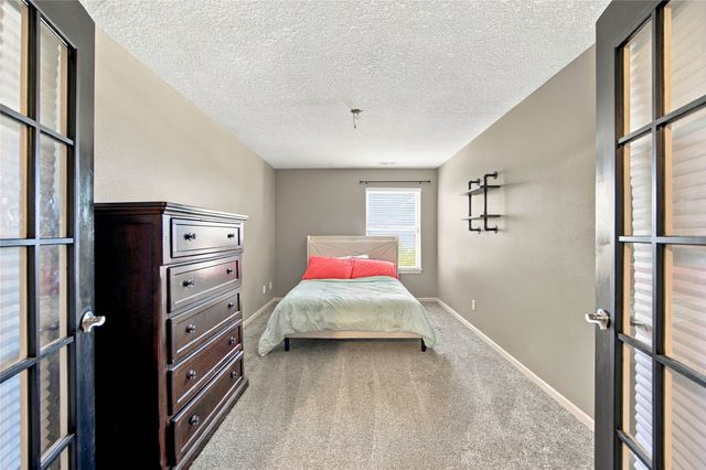 924 NE Otter Ridge Circle, Ankeny, IA 50021