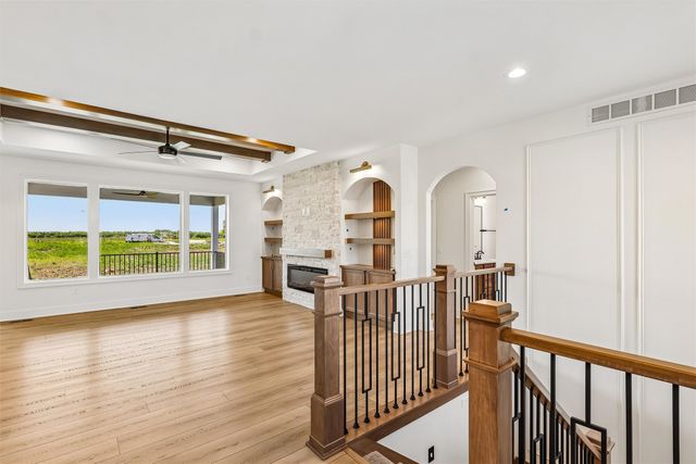 17530 Northview Drive, Urbandale, IA 50323
