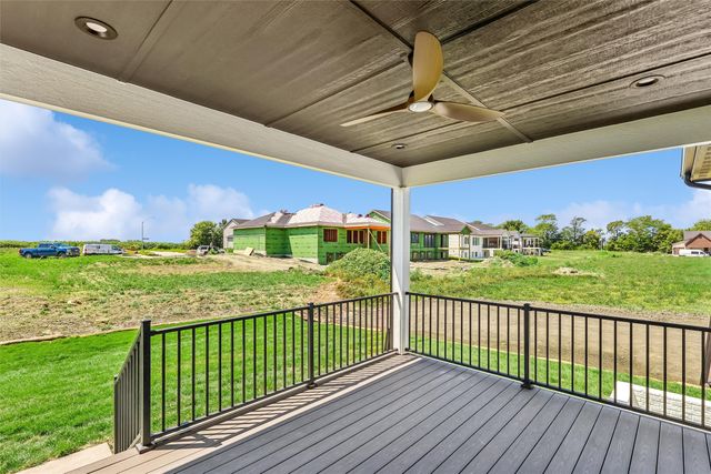 17530 Northview Drive, Urbandale, IA 50323