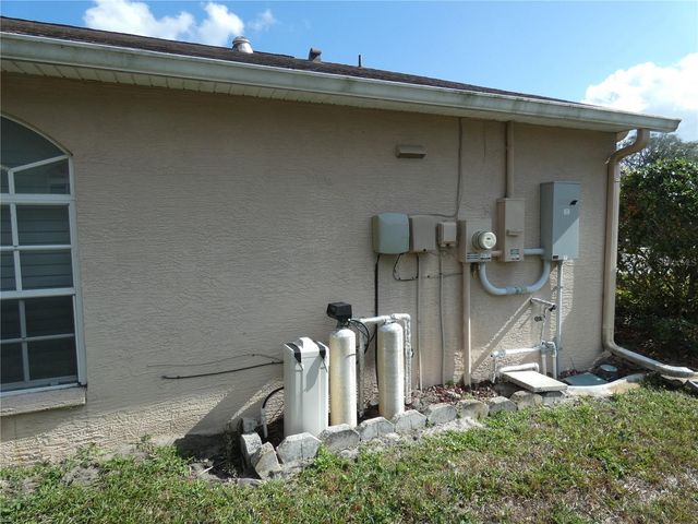 13541 KNOTTY LANE, Hudson, FL 34669
