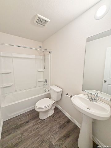 2718 Bermuda, San Antonio, TX 78222