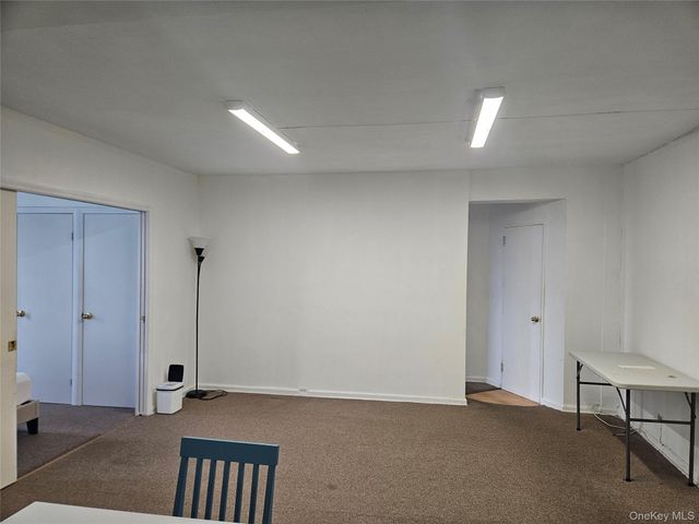 98-25 64th Road 8F, Rego Park, NY 11374
