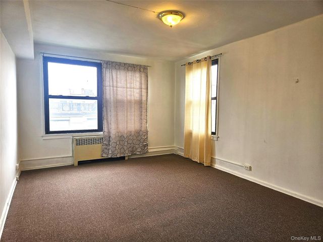 98-25 64th Road 8F, Rego Park, NY 11374