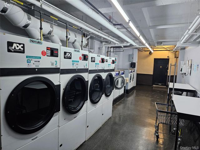 98-25 64th Road 8F, Rego Park, NY 11374
