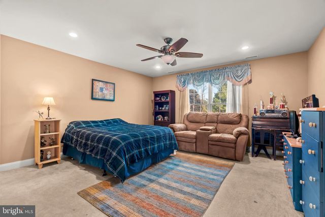 247 SYDNEY RD, Holland, PA 18966