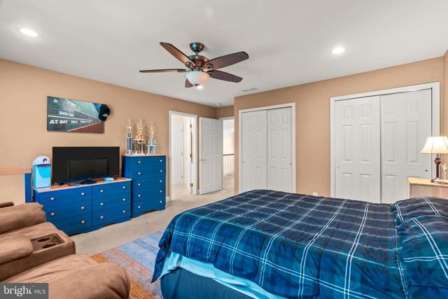 247 SYDNEY RD, Holland, PA 18966