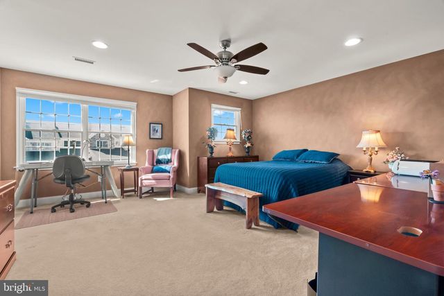 247 SYDNEY RD, Holland, PA 18966