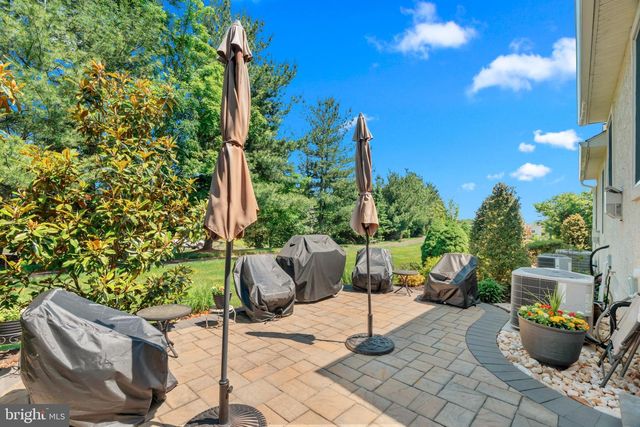 247 SYDNEY RD, Holland, PA 18966