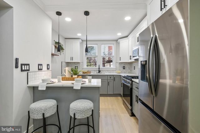 2076 E MONMOUTH ST, Philadelphia, PA 19134