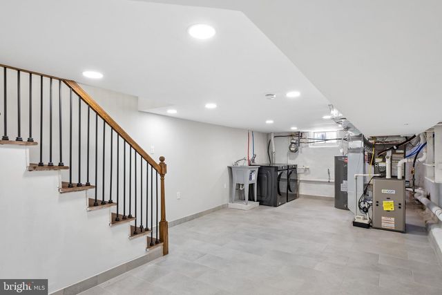 2076 E MONMOUTH ST, Philadelphia, PA 19134