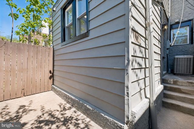 2076 E MONMOUTH ST, Philadelphia, PA 19134