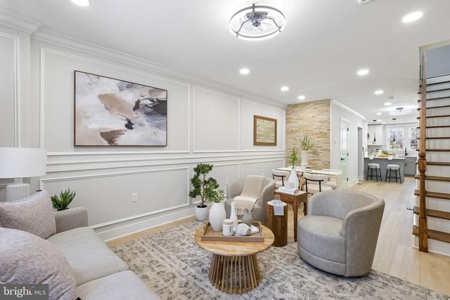 2076 E MONMOUTH ST, Philadelphia, PA 19134