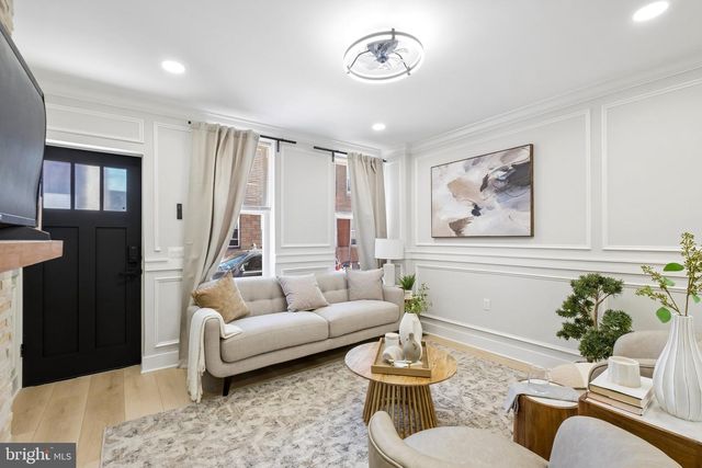 2076 E MONMOUTH ST, Philadelphia, PA 19134