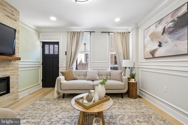 2076 E MONMOUTH ST, Philadelphia, PA 19134