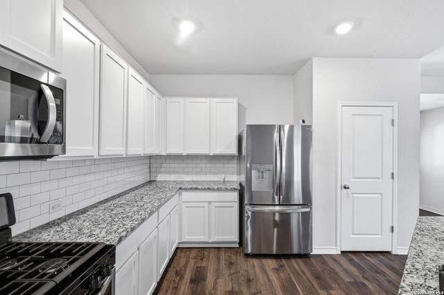14055 MUDSTONE ST, San Antonio, TX 78253