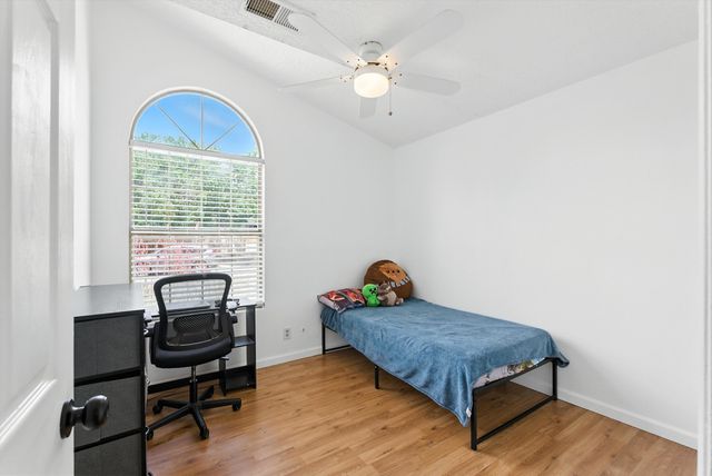 1332 ELKSLIP Drive NE, Rio Rancho, NM 87144