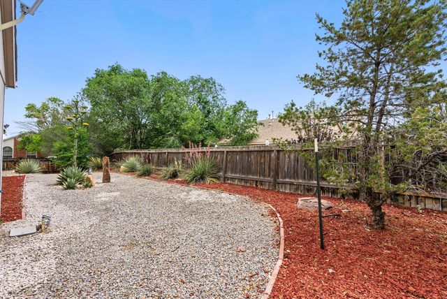 1332 ELKSLIP Drive NE, Rio Rancho, NM 87144