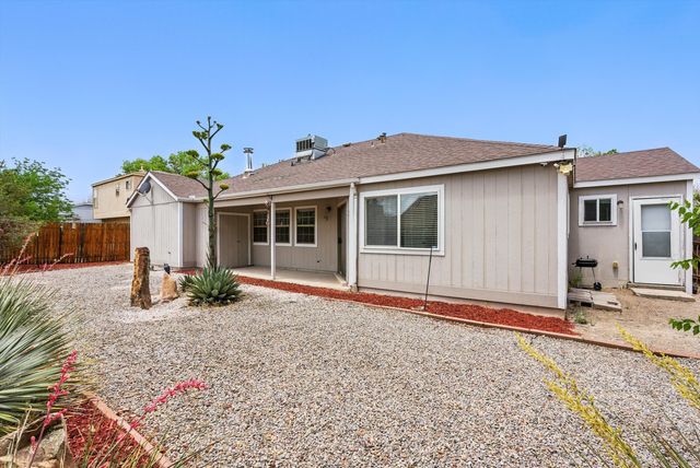 1332 ELKSLIP Drive NE, Rio Rancho, NM 87144