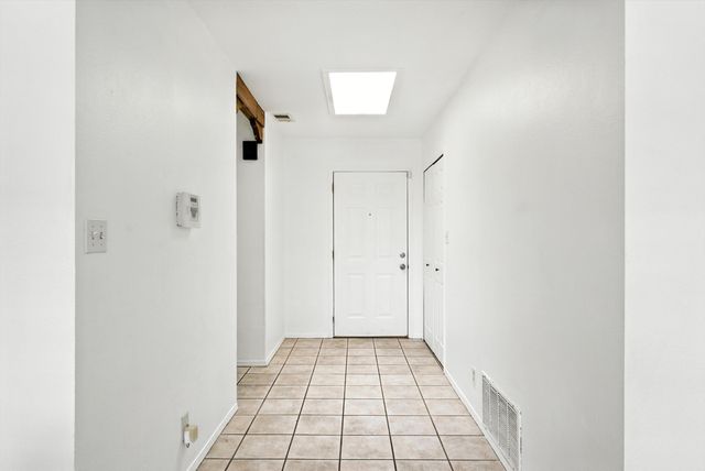 1332 ELKSLIP Drive NE, Rio Rancho, NM 87144