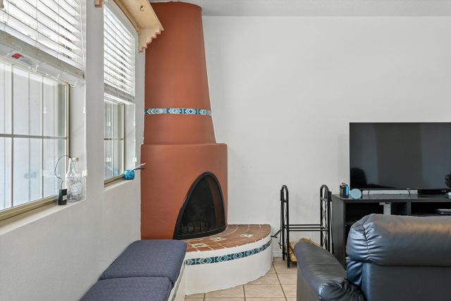 1332 ELKSLIP Drive NE, Rio Rancho, NM 87144