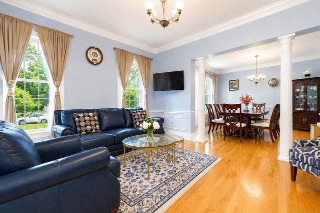 3 Great Acres Dr, Hanover, MA 02339
