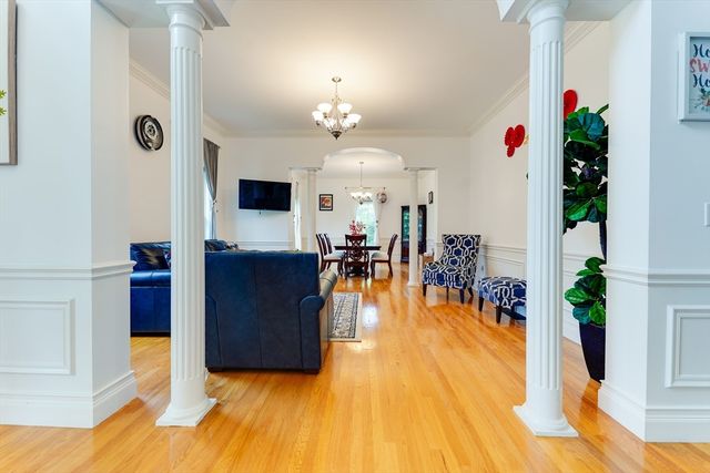 3 Great Acres Dr, Hanover, MA 02339